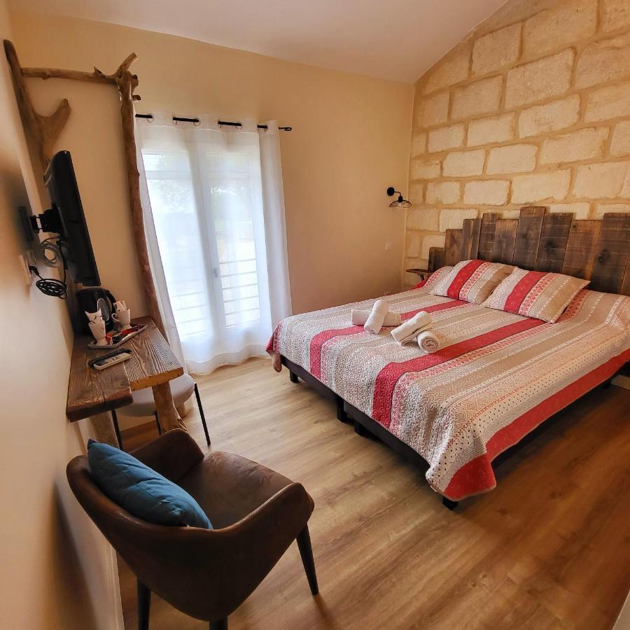 Manade Saint Louis Mas De La Paix Bed & Breakfast Vauvert Dış mekan fotoğraf